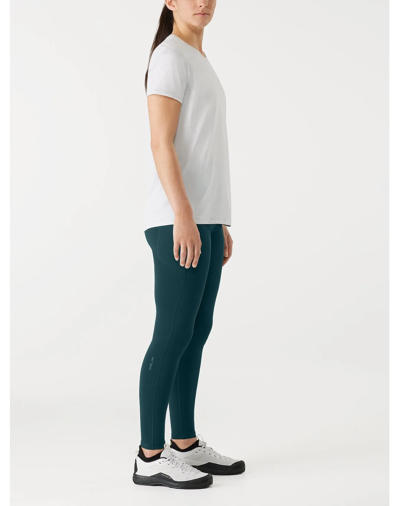 Essent High Rise Legging 28" (Women's) - Past Season