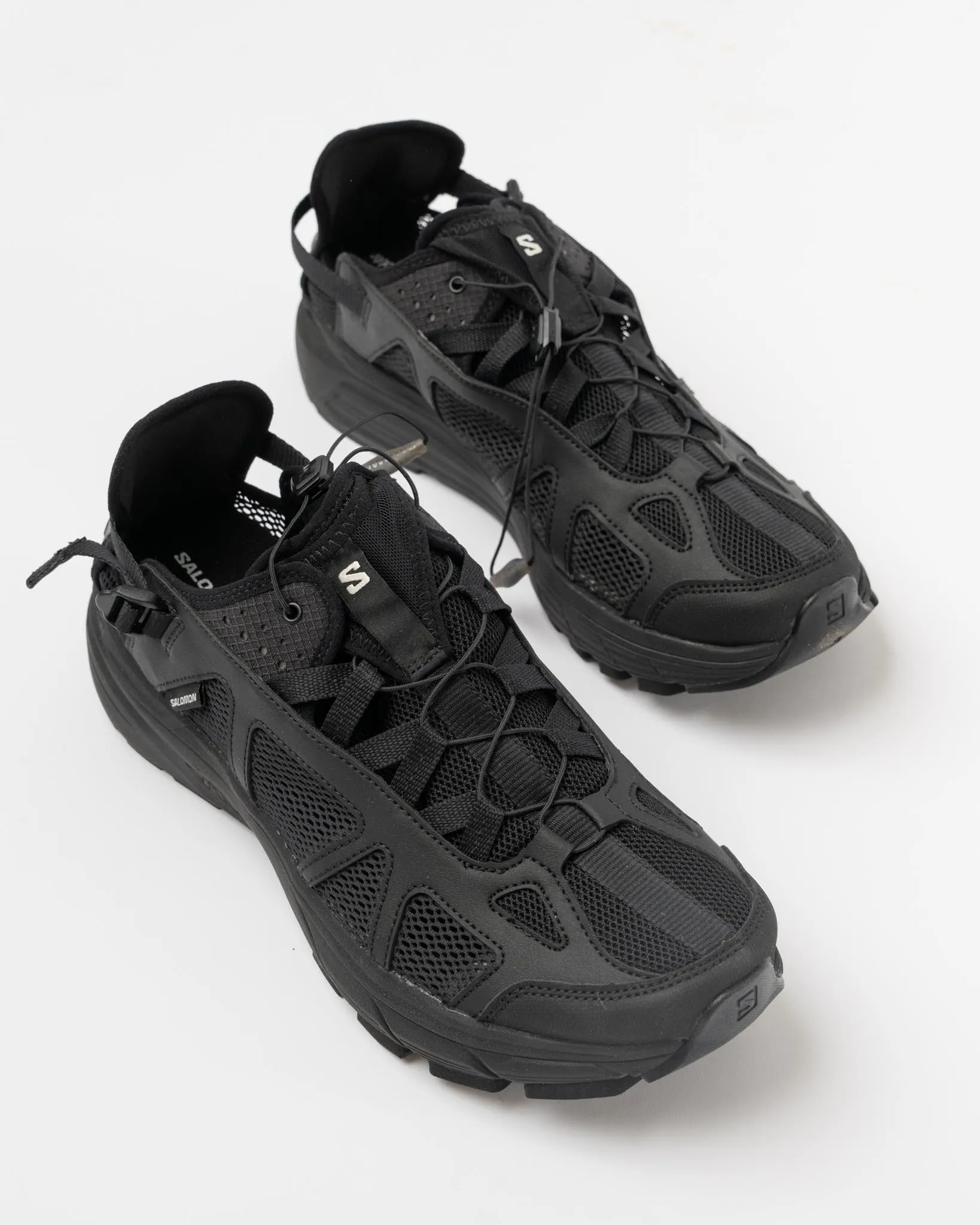 Salomon Techsonic Sneaker in Black/Black/Vanilla