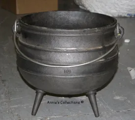 Size 10 Potjie Pot Cauldron Pure Cast Iron